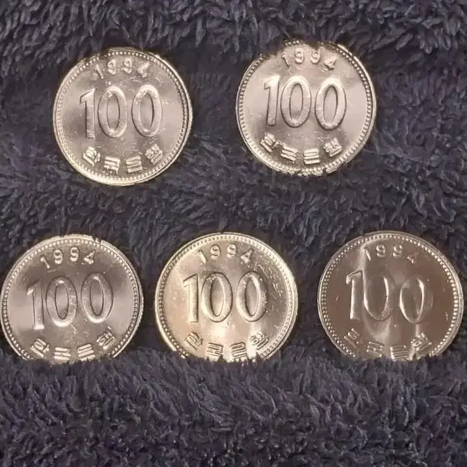 1994년 100주. 완전 미사용 주화입니다