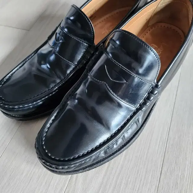 정품 Loake Kingston Black Loafer UK6.5