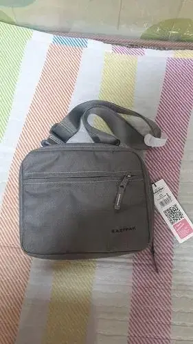 EASTPAK BRIONA 크로스가방