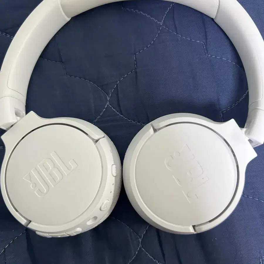 JBL tune 660nc