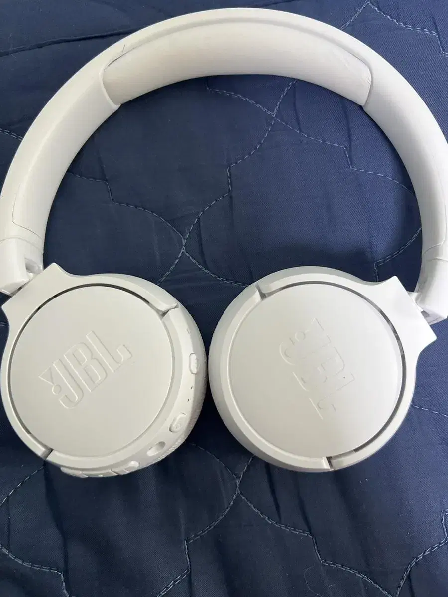 JBL tune 660nc