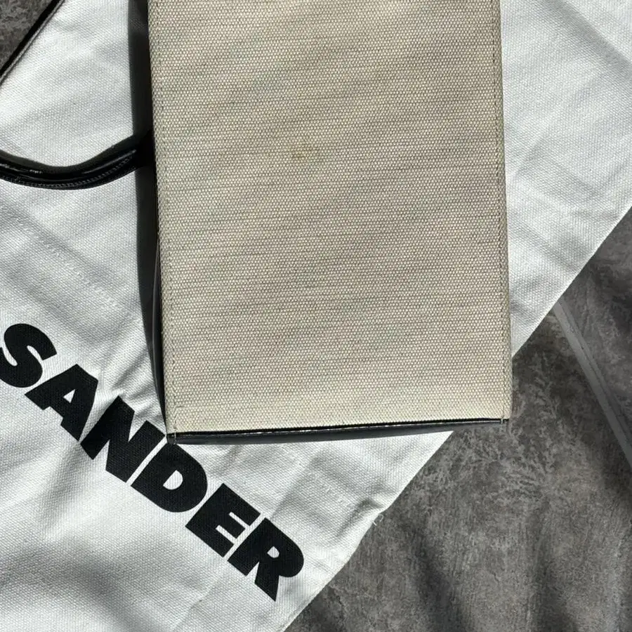 JIL SANDER 질샌더 탱글백 S