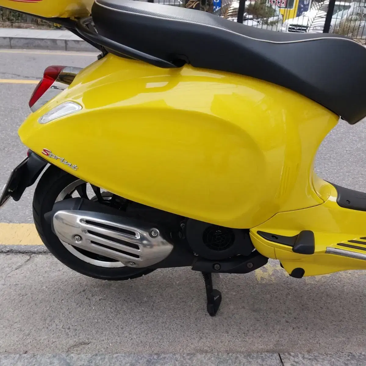 23년식   베스파 스프린트 125cc 노란색 판매합니다