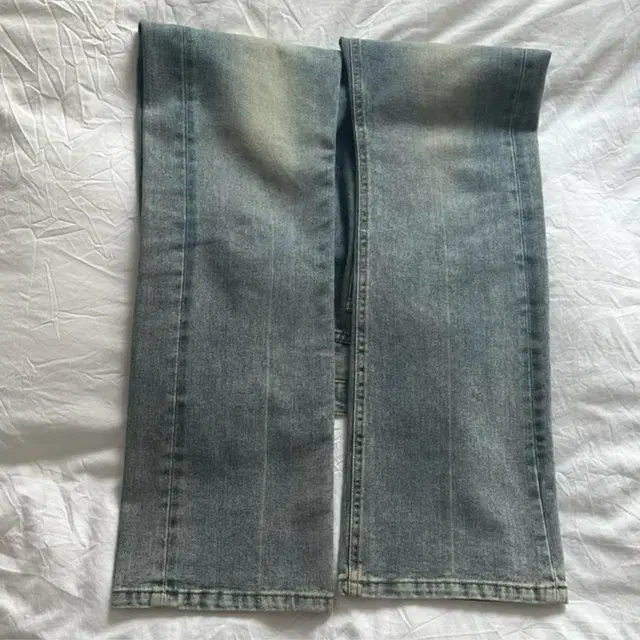 무배) 던스트 데님 7OS SEMI FLARED JEANS VINTAGE