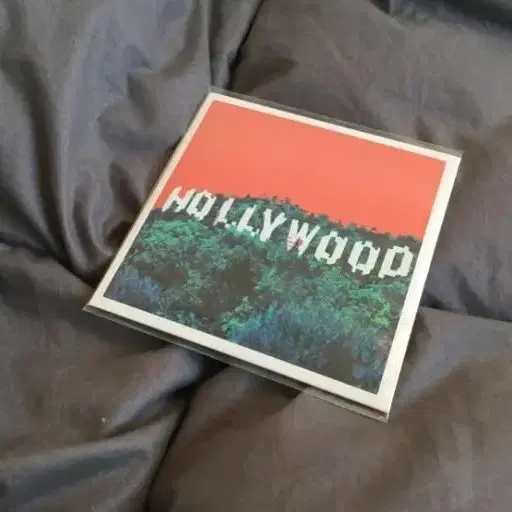 검정치마 hollywood CD 삽니다ㅠㅠ!!!!