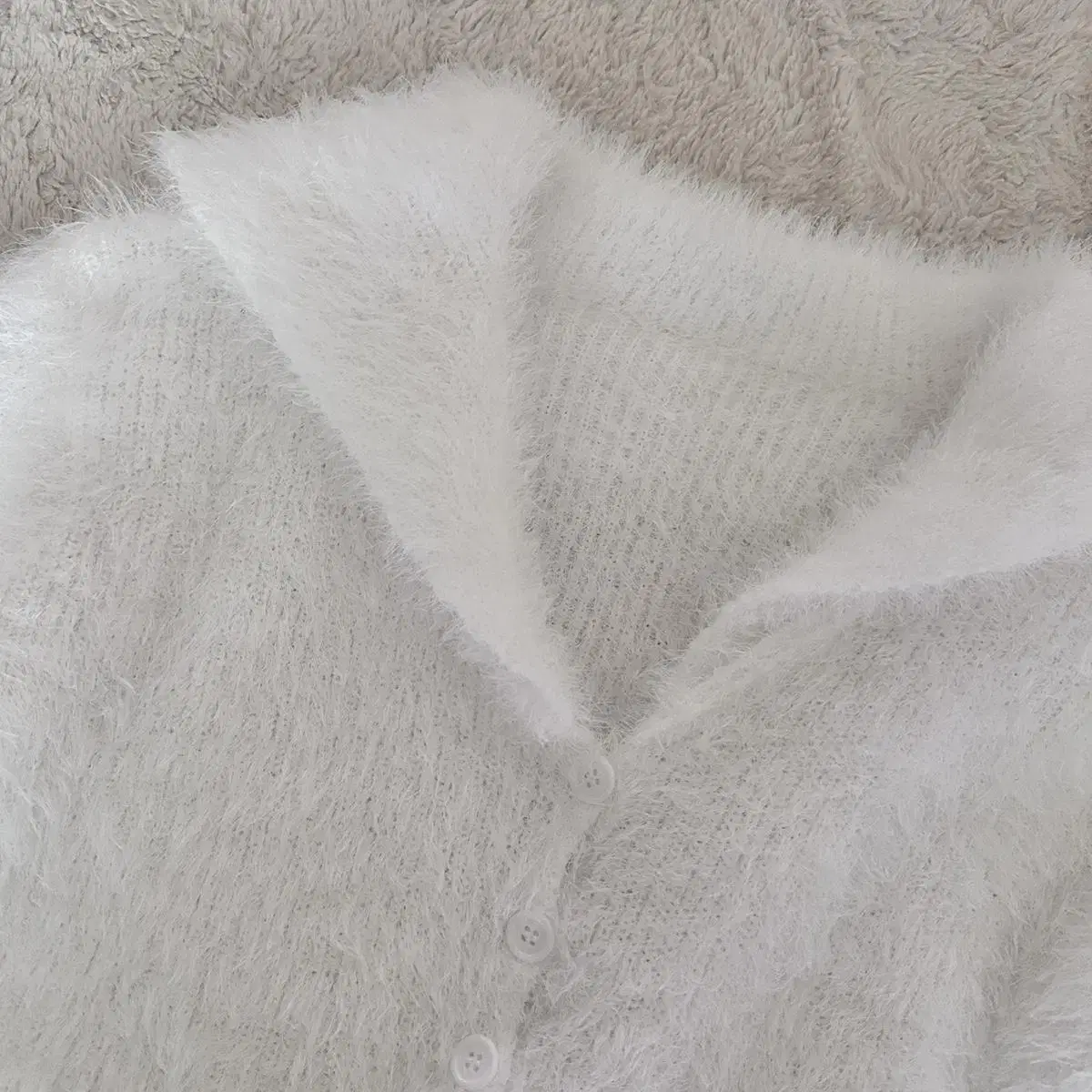 Soft fur crop cardigan - white