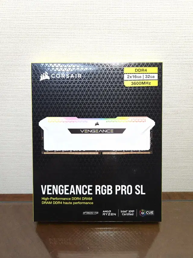 커세어 벤젼스 RGB 프로 DDR4 램 32GB