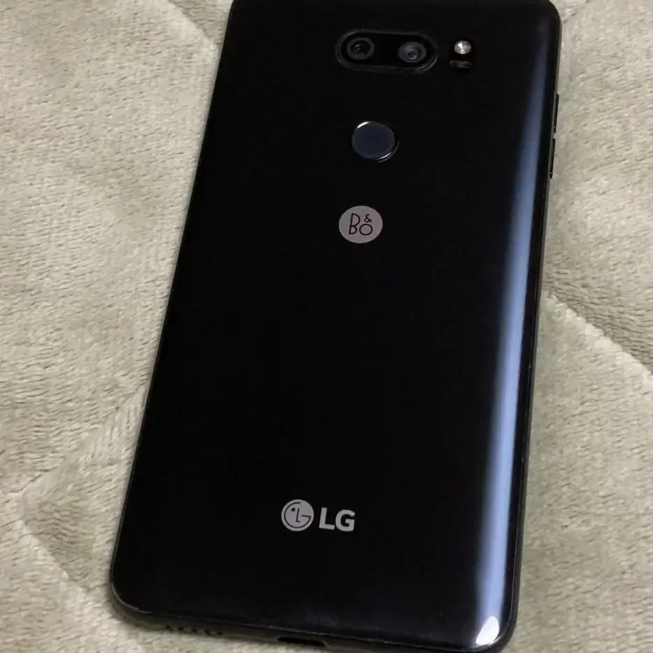 LG V30플러스 블랙 128G 저렴히 판매해요~