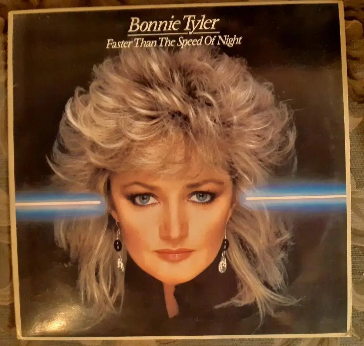 Bonnie Tyler faster than the speed lp