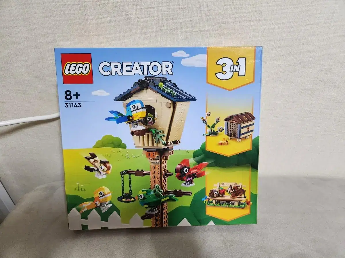 LEGO Birdhouse