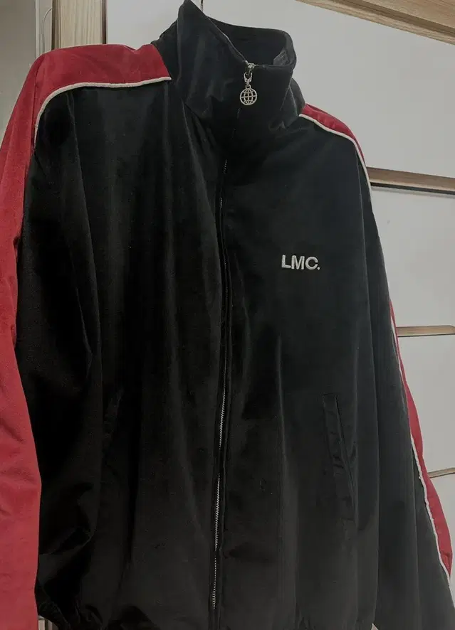 (TXT연준 착용) LMC 벨루어 트랙탑 M