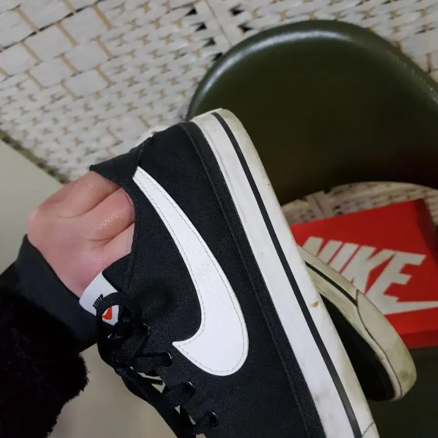 NIKE 나이키 스포츠 코트 레거시 캔버스화 스니커즈 260mm