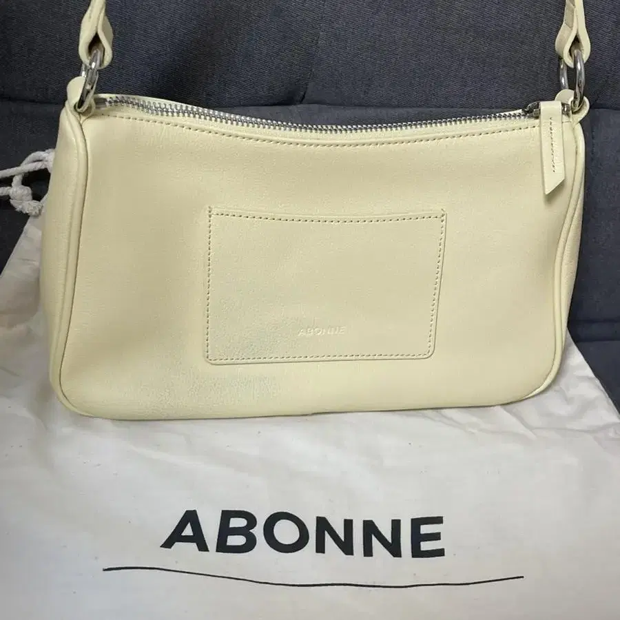 르 아보네 (le abonne)  Liv bag lemon (체인 포함)