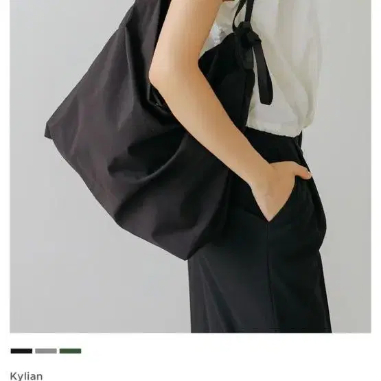 Kial Nylon Shoulderbag 키얼 나일론 숄더백 카키 새상품