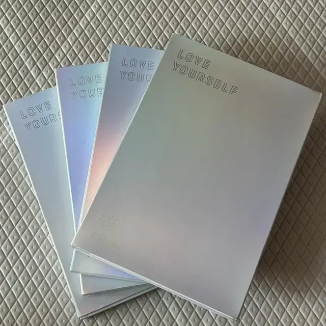 BTS LOVEYOURSELF 결 Answer S,E,L,F 버전