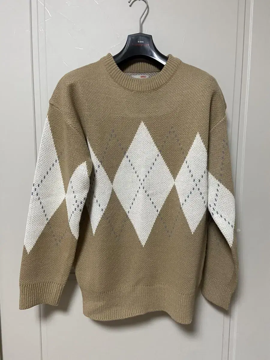 Spao beige knit