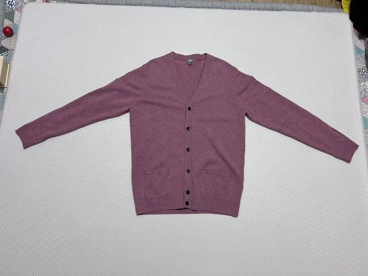 [XL/105] Uniqlo Pastel Pink Cardigan