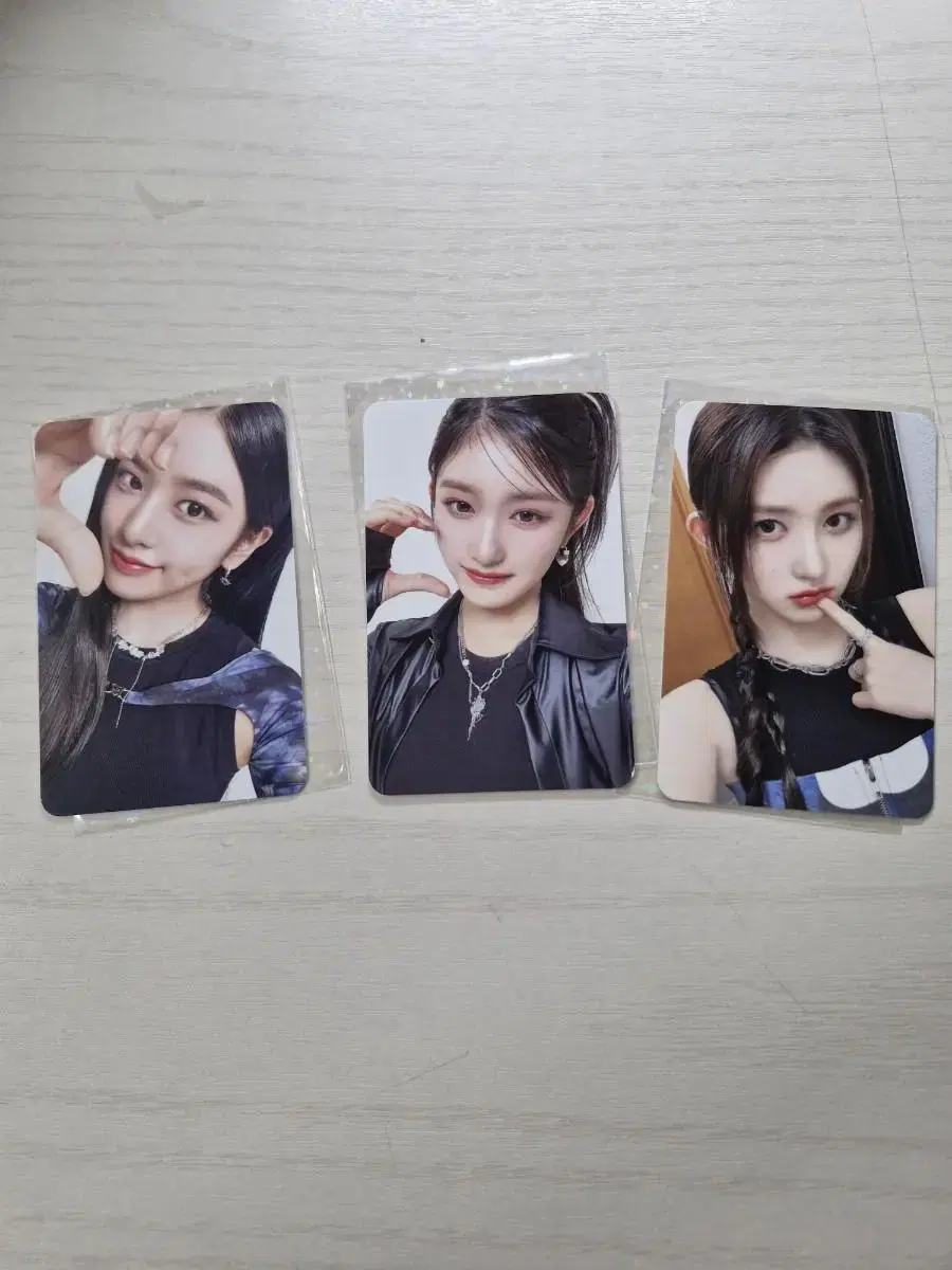 ive minive pop up photocard yujin,leeseo,gaeul