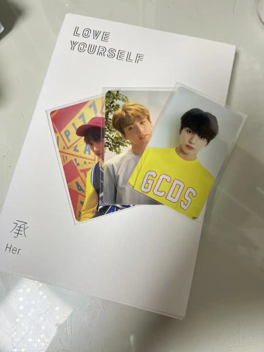 Bangtan Approval Album, Jungkook Photocard de Ball