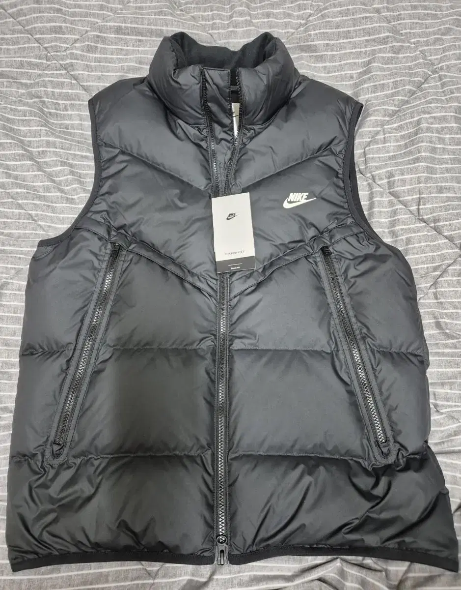 Nike Storm Fit Windrunner Vest (Best) New L