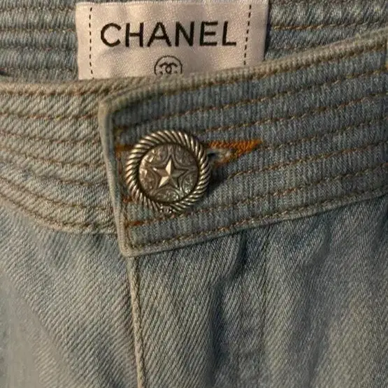 Chanel 샤넬 옆지퍼 일자 청바지 새상품