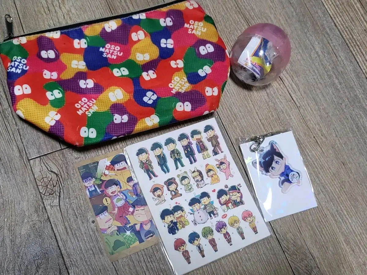 Osomatsu Prize official + unofficial goods bulk 10,000