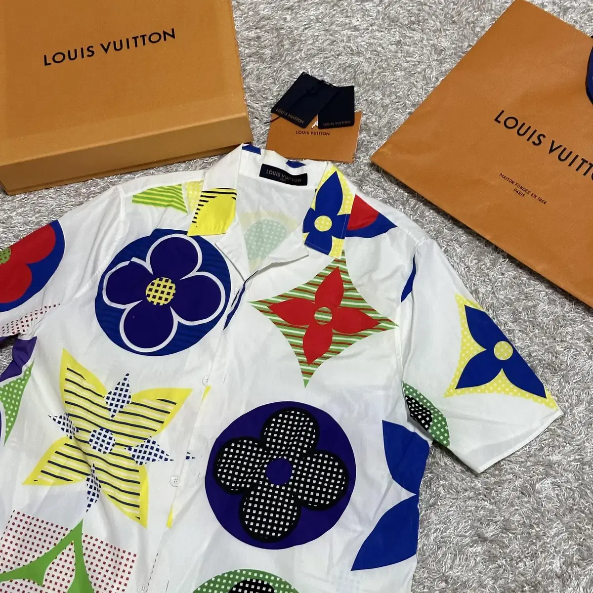 [RIO] Louis Vuitton Flower Multicolor Monogrammed Overshirt