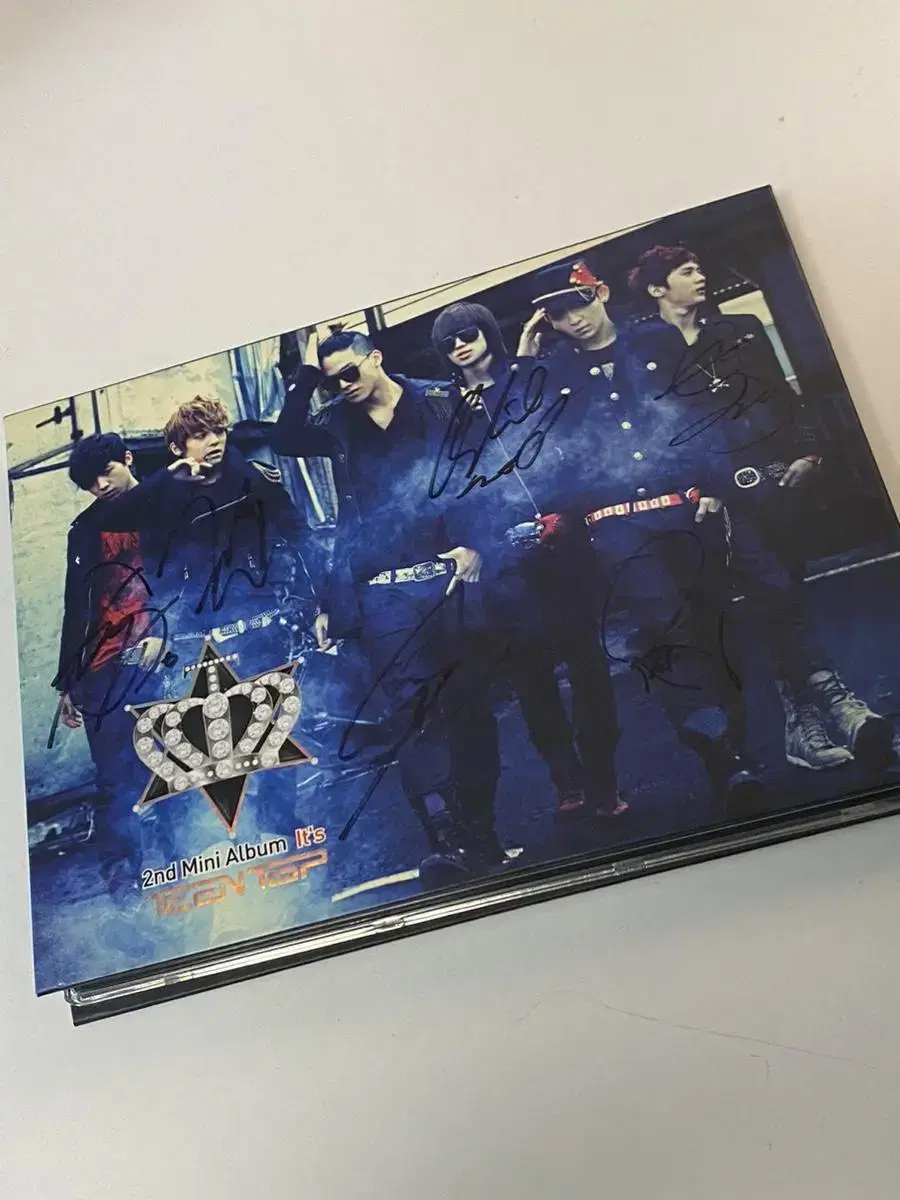 Teen Top sign CD