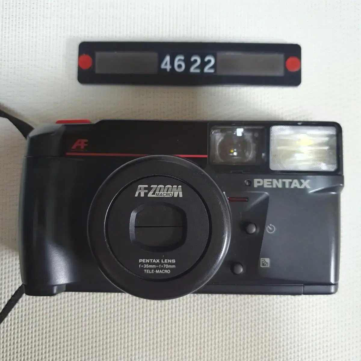 Pentax Zoom 70-S DATE Film Camera