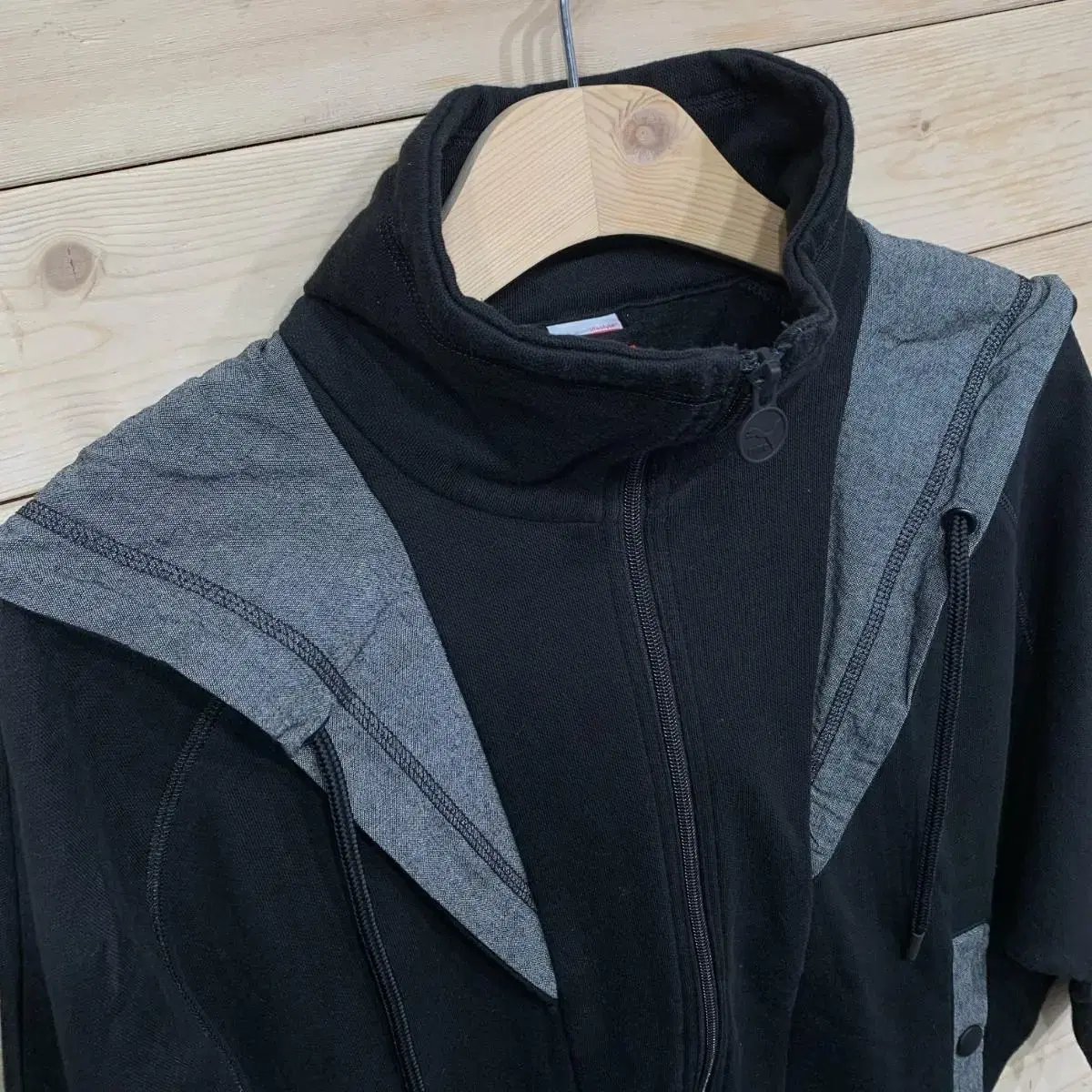 [S] Puma Hoodie Zip-up Black