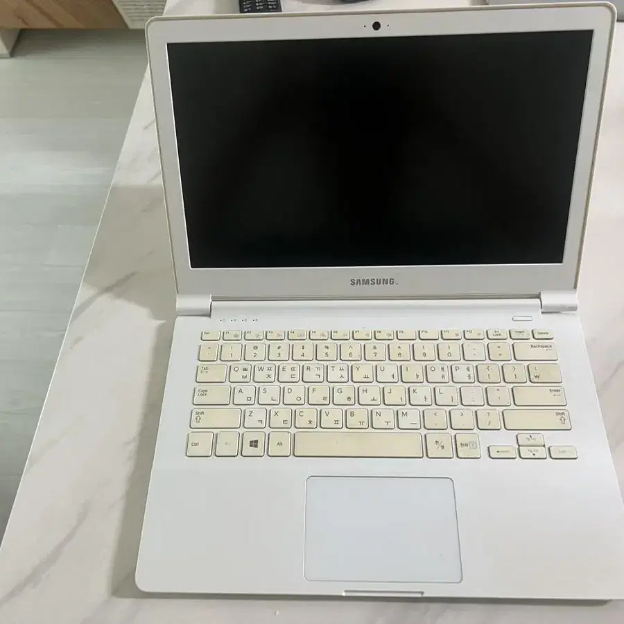 삼성 노트북 아티브북9 Lite / NT905S3G