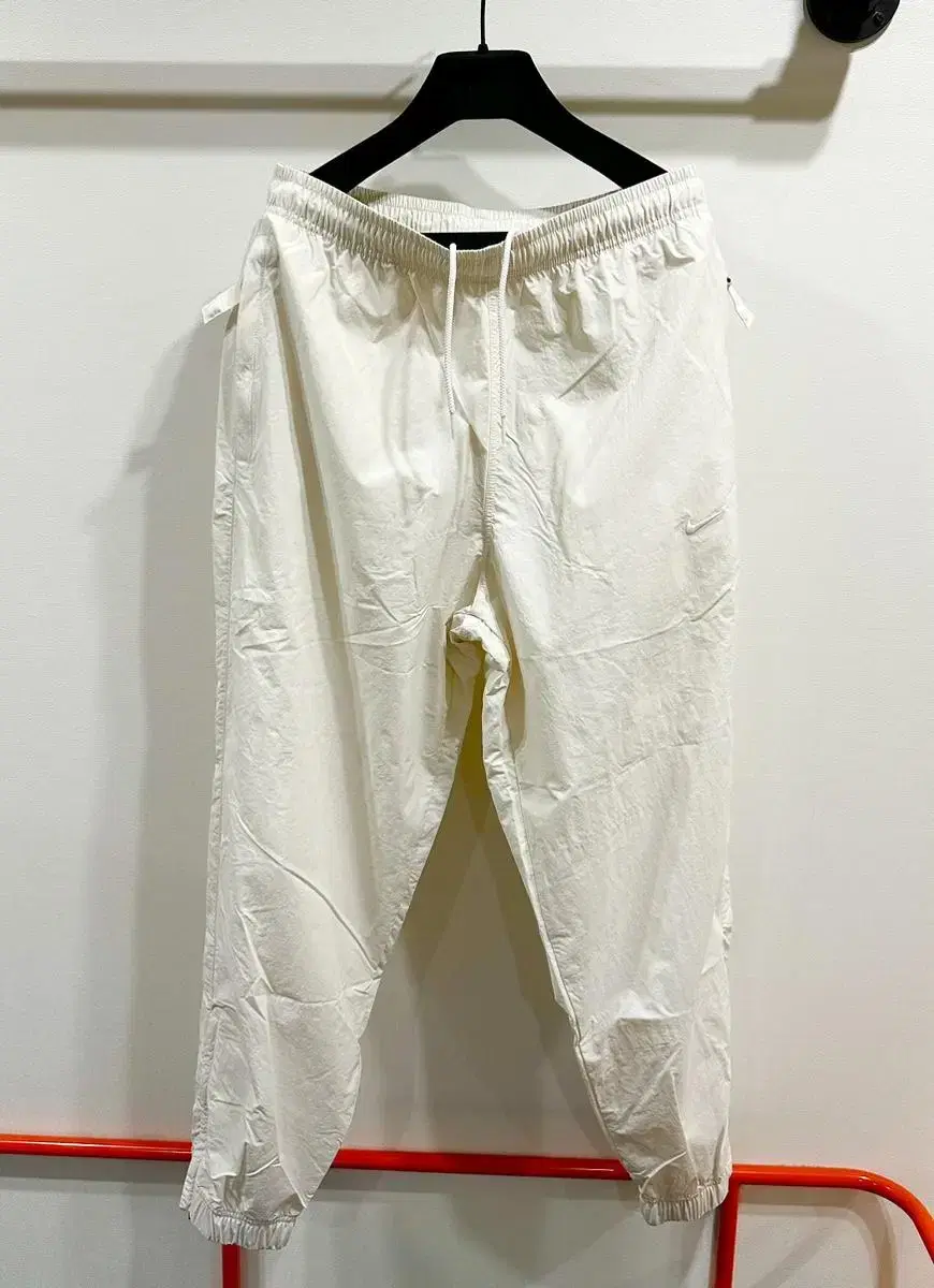 Nike Soloswoosh Woven Pants Size M New with Shipping