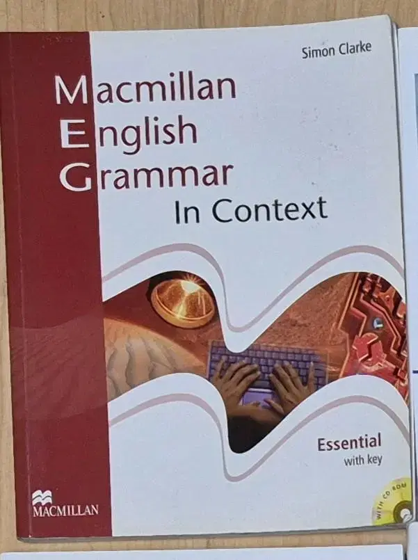 Macmillan English Grammar in context 문법