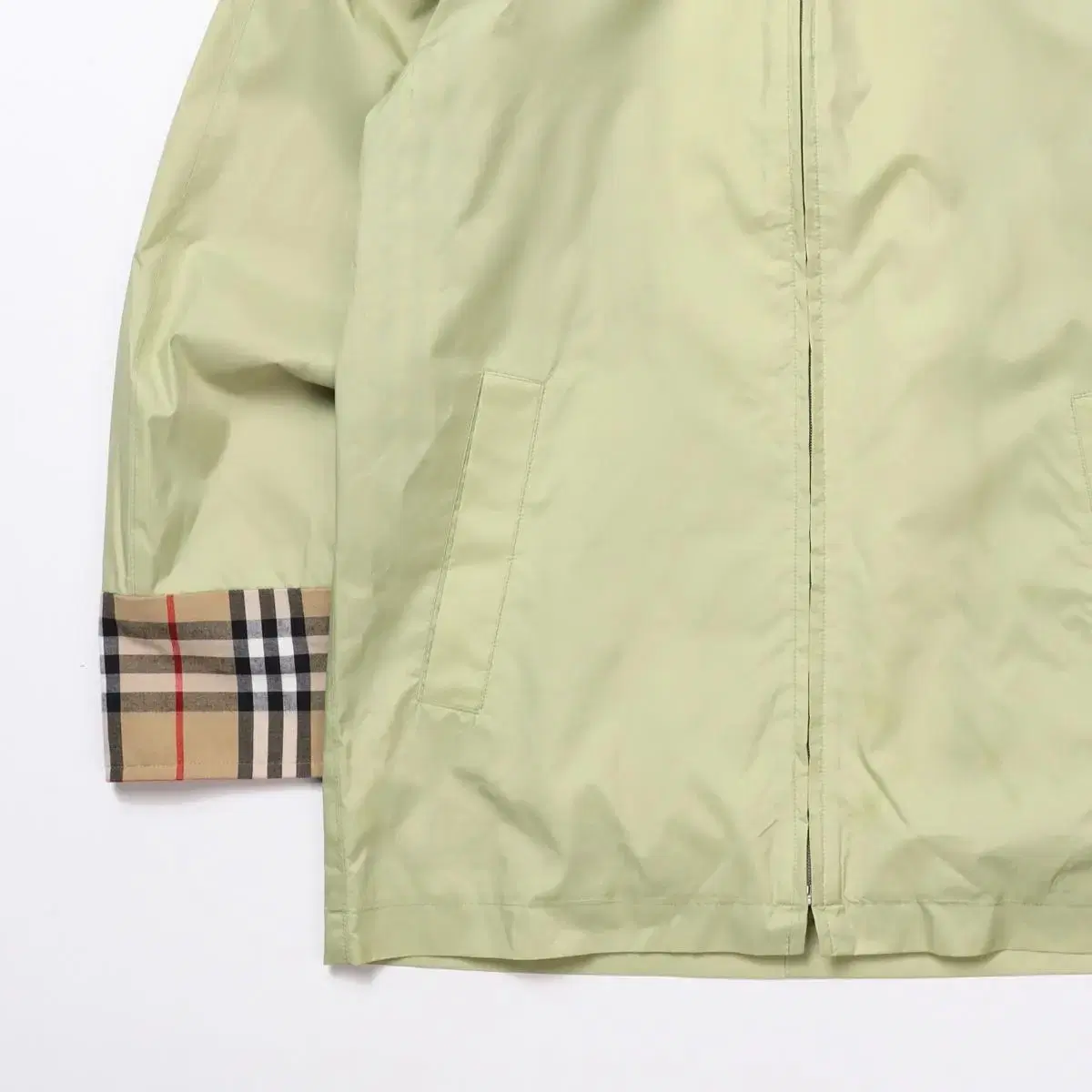 Burberry House Checkered Sleeve PolyCoat