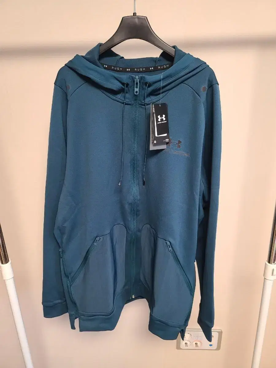 (New)Under Armour Men's Hooded Zip-Up 2XL