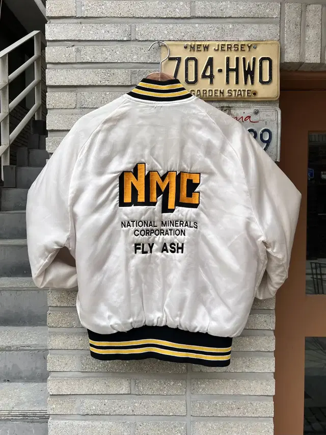 [M]80's USA 빈티지 NMC 더티 새틴 바시티 자켓