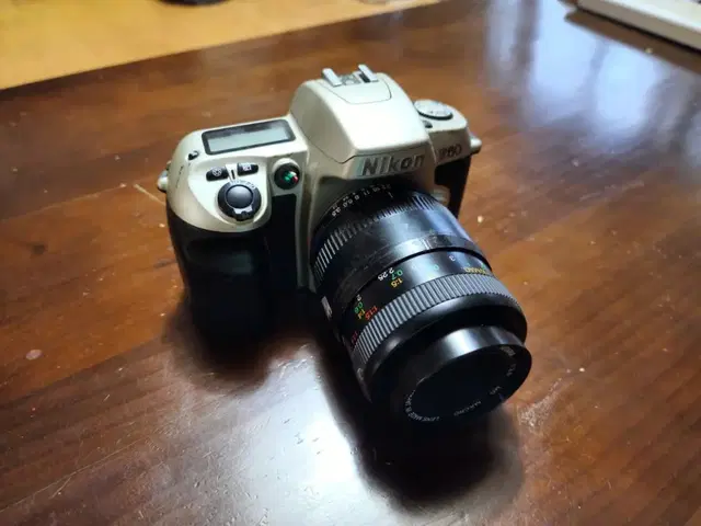 f60 nikon 필름카메라 팝니다.