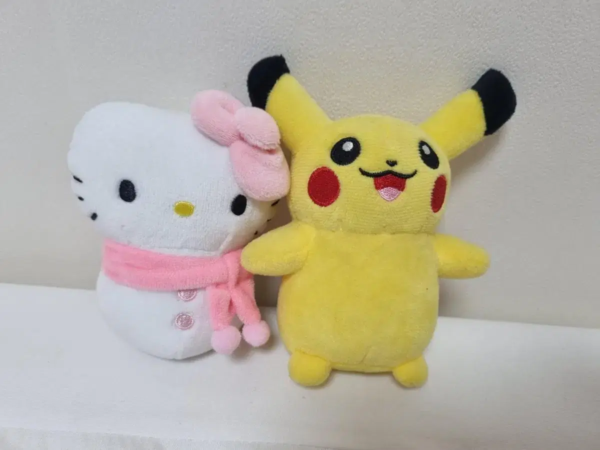 Snowman Kitty Pikachu doll bulk