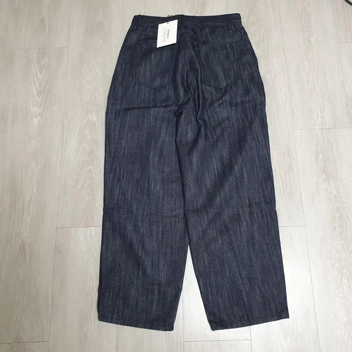 페이탈리즘 mer two tuck wide indigo blue 44