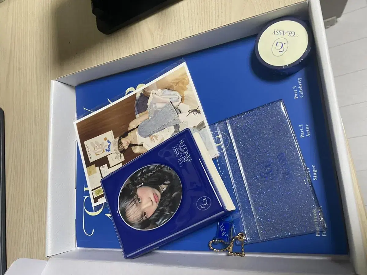 Jo Yuri Fan Club Kit