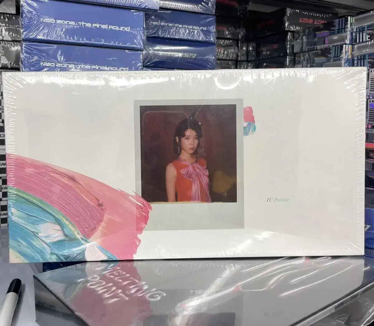 IU - Regular 4th Album Palette Unsealed