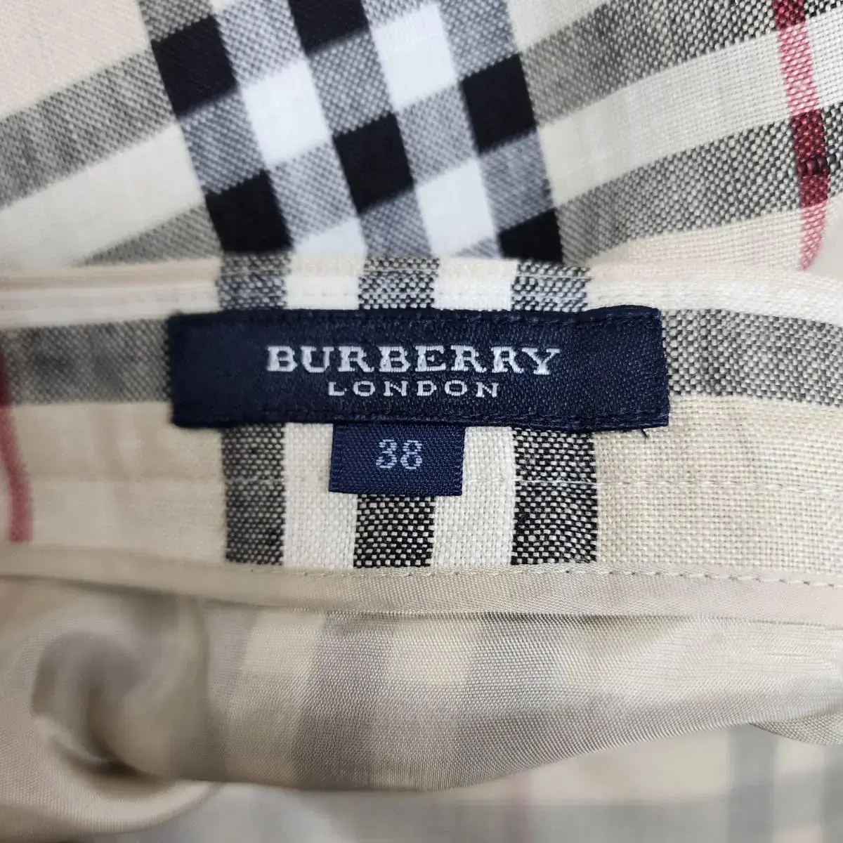 버버리 Burberry 노바체크 미디 스커트