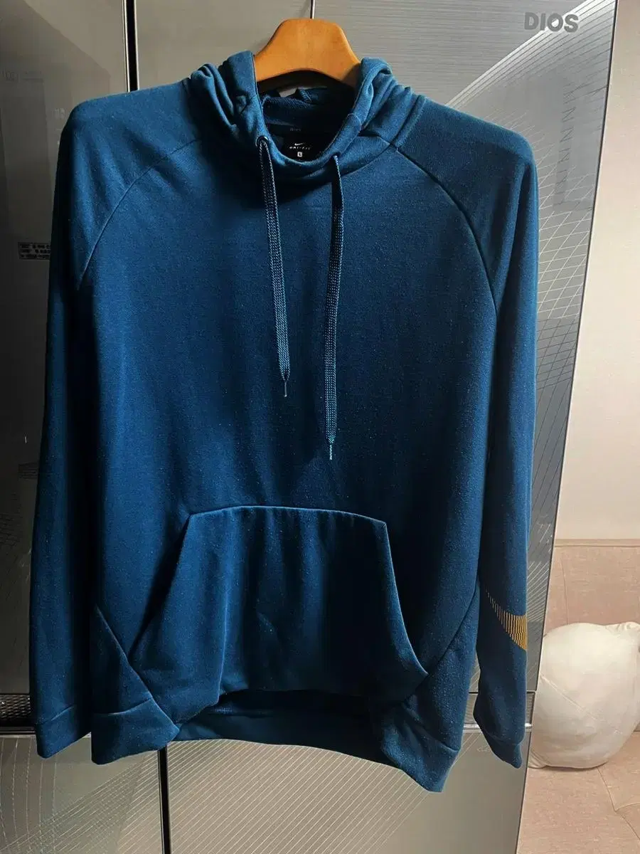 Nike Dry Fit Hoodie L sells