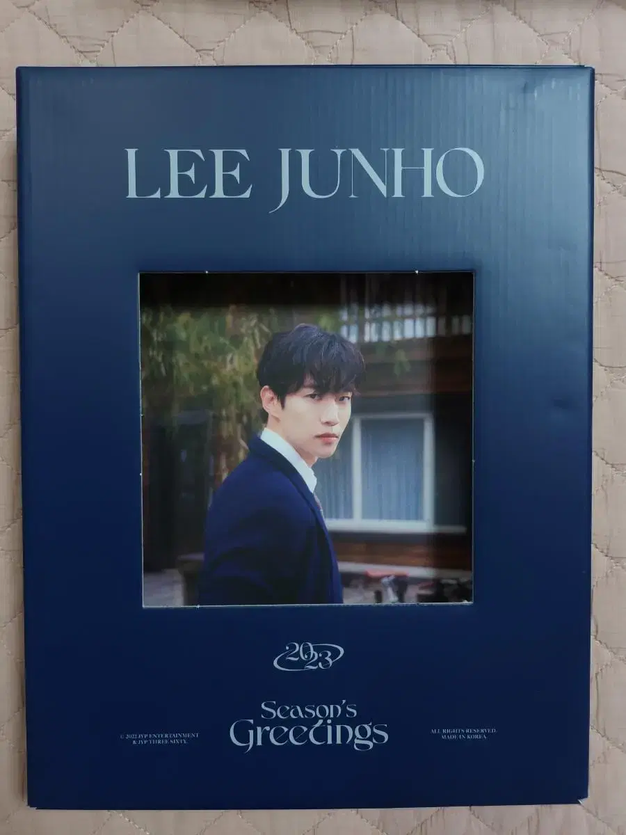 Junho Lee season's greetings 20230 (can be bundled)