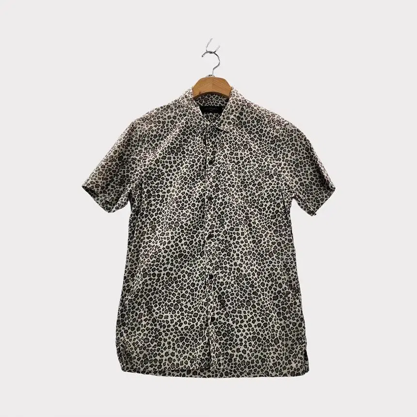 [XS] ALLSAINTS Leopard print short sleeve shirt