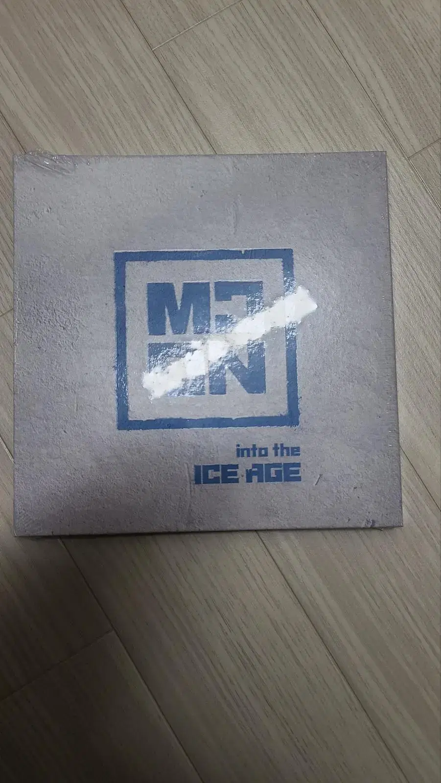 MCND - Into The Ice Age 앨범 미개봉 새제품