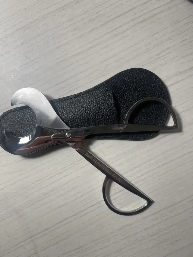 Davidoff Cigar Scissor(다비도프 시가커터)