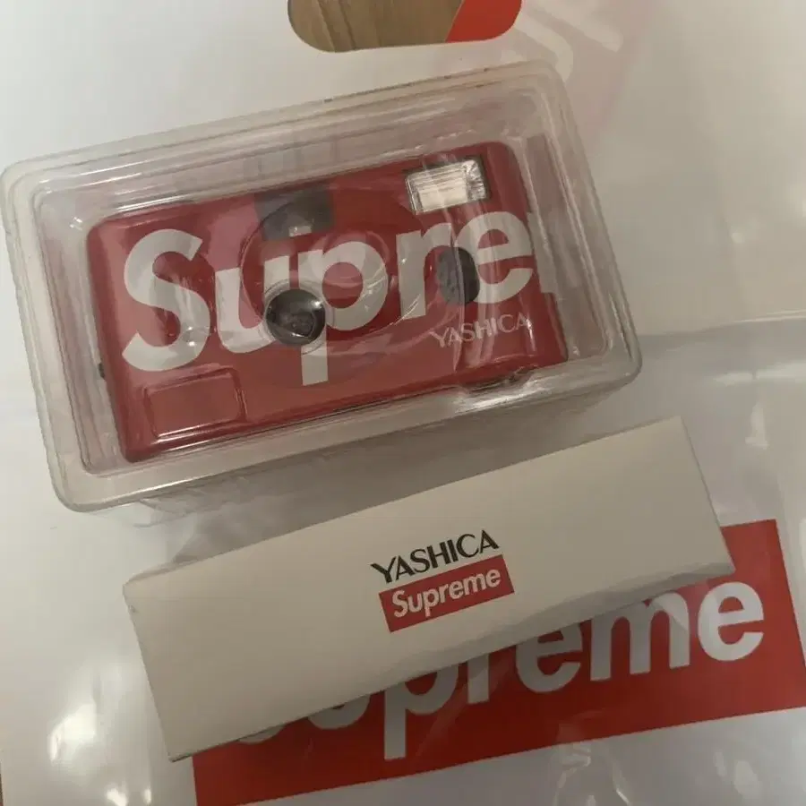 supreme 슈프림 야시카 카메라 yashica mf-1 레드