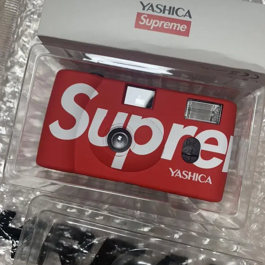 supreme 슈프림 야시카 카메라 yashica mf-1 레드