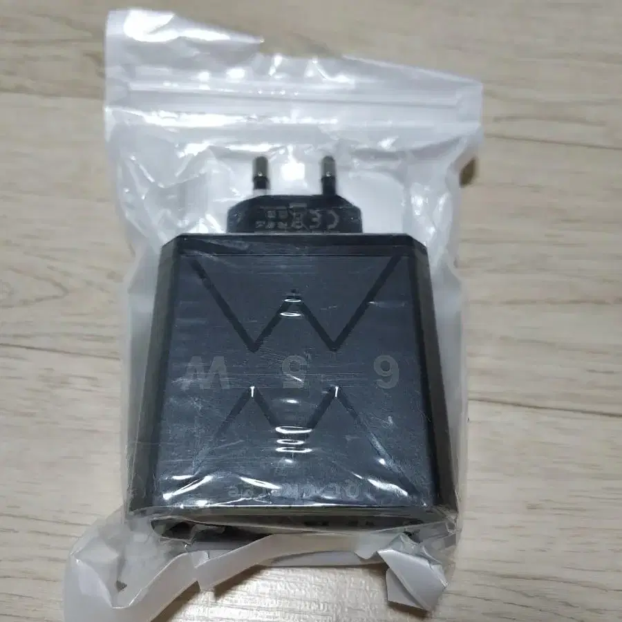 USB 고속 휴대폰 충전기 어댑터 6포트/65w/새상품